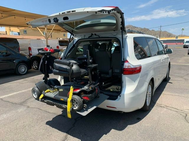 2017 Toyota Sienna XLE FWD 8-Passenger 1-Owner HANDICAP ACCESSIBLE - 23064941 - 16