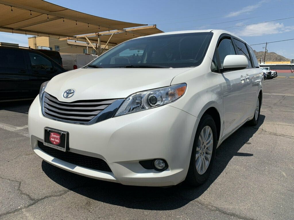 2017 Toyota Sienna XLE FWD 8-Passenger 1-Owner HANDICAP ACCESSIBLE - 23064941 - 27