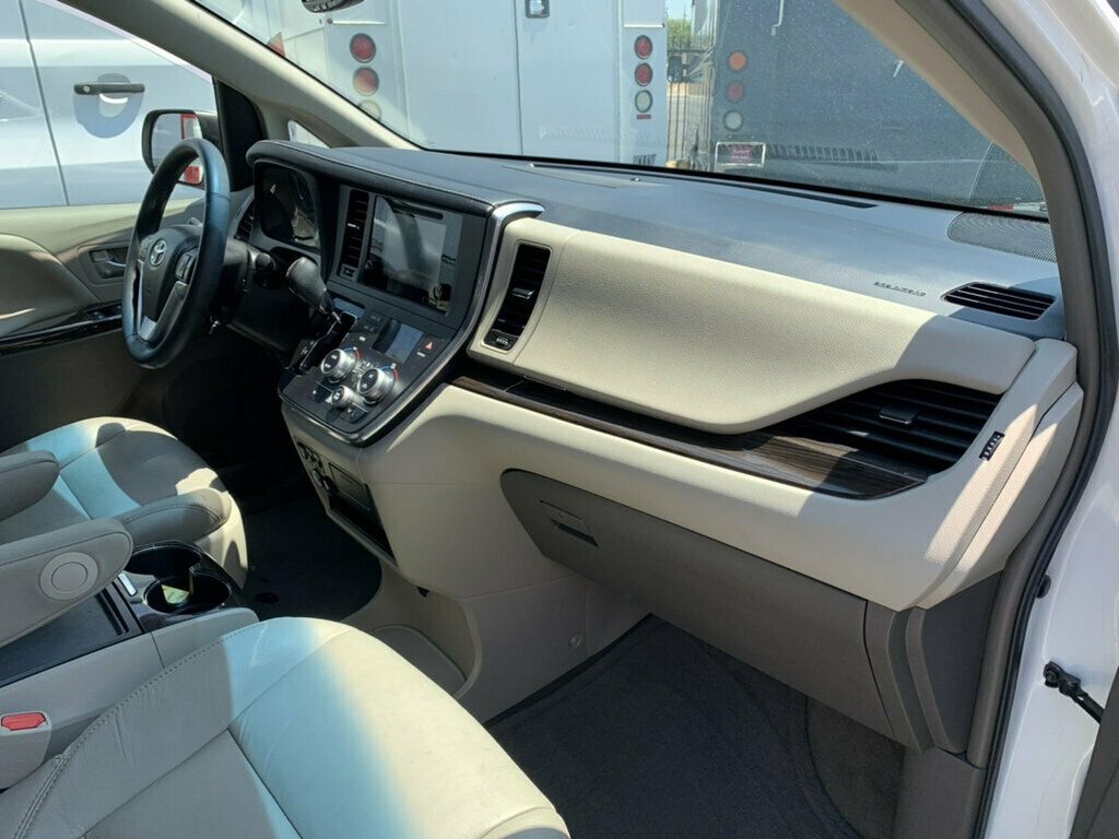 2017 Toyota Sienna XLE FWD 8-Passenger 1-Owner HANDICAP ACCESSIBLE - 23064941 - 39