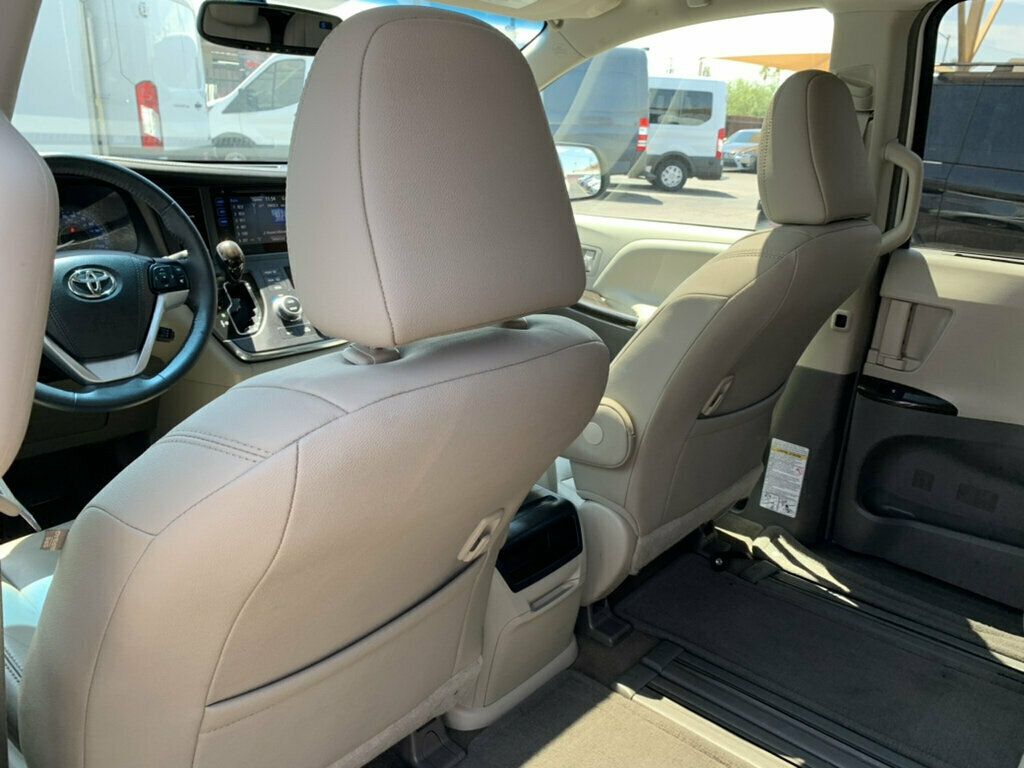 2017 Toyota Sienna XLE FWD 8-Passenger 1-Owner HANDICAP ACCESSIBLE - 23064941 - 51
