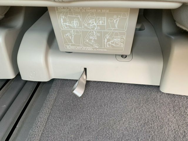 2017 Toyota Sienna XLE FWD 8-Passenger 1-Owner HANDICAP ACCESSIBLE - 23064941 - 53
