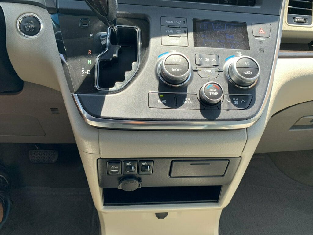 2017 Toyota Sienna XLE FWD 8-Passenger 1-Owner HANDICAP ACCESSIBLE - 23064941 - 57