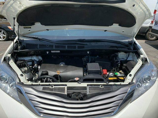2017 Toyota Sienna XLE FWD 8-Passenger 1-Owner HANDICAP ACCESSIBLE - 23064941 - 63