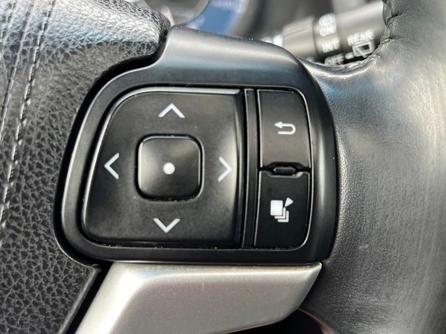 2017 Toyota Sienna XLE Premium AWD 7-Passenger - 23052910 - 24