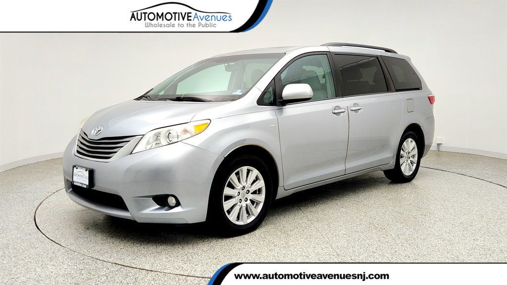 2017 Toyota Sienna XLE Premium AWD 7-Passenger - 23041486 | Video 1