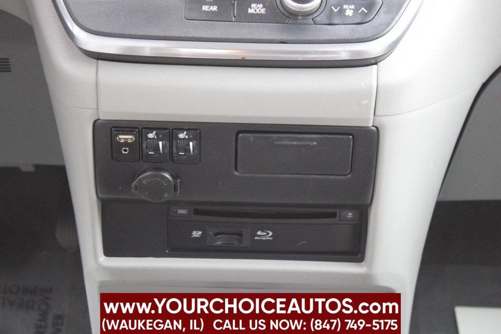 2017 Toyota Sienna XLE Premium FWD 8-Passenger - 22912350 - 20