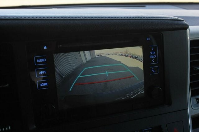 2017 Toyota Sienna XLE PREMIUM W/ DVD, NAVIGATION, MOONROOF, LEATHER - 22995007 - 37