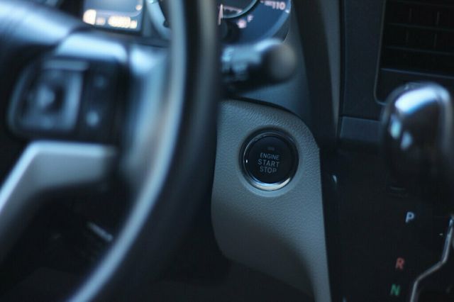 2017 Toyota Sienna XLE PREMIUM W/ NAVIGATION, REAR DVD, LEATHER, MOONROOF - 22995004 - 31