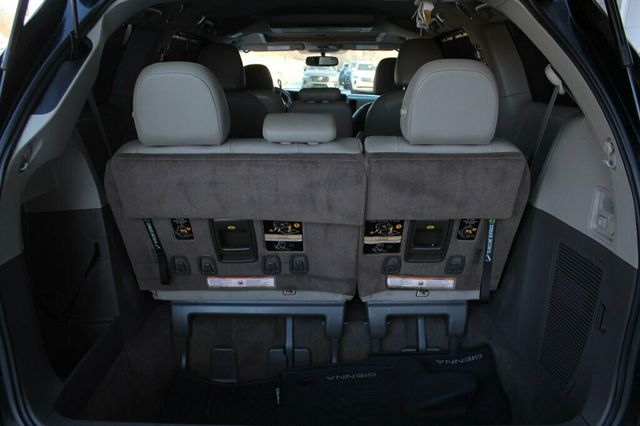 2017 Toyota Sienna XLE PREMIUM W/ NAVIGATION, REAR DVD, LEATHER, MOONROOF - 22995004 - 34