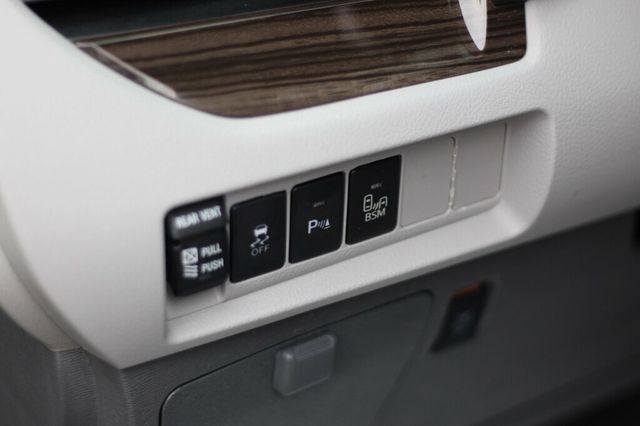 2017 Toyota Sienna XLE W/ NAVIGATION, LEATHER, MOONROOF, DUAL PWR SLIDING DOORS - 23080968 - 21