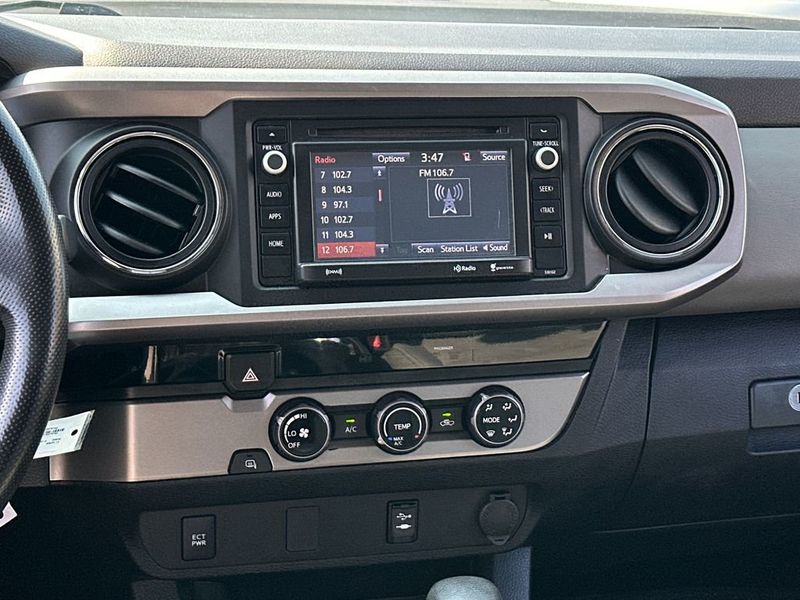 2017 Toyota Tacoma  - 23042419 - 13
