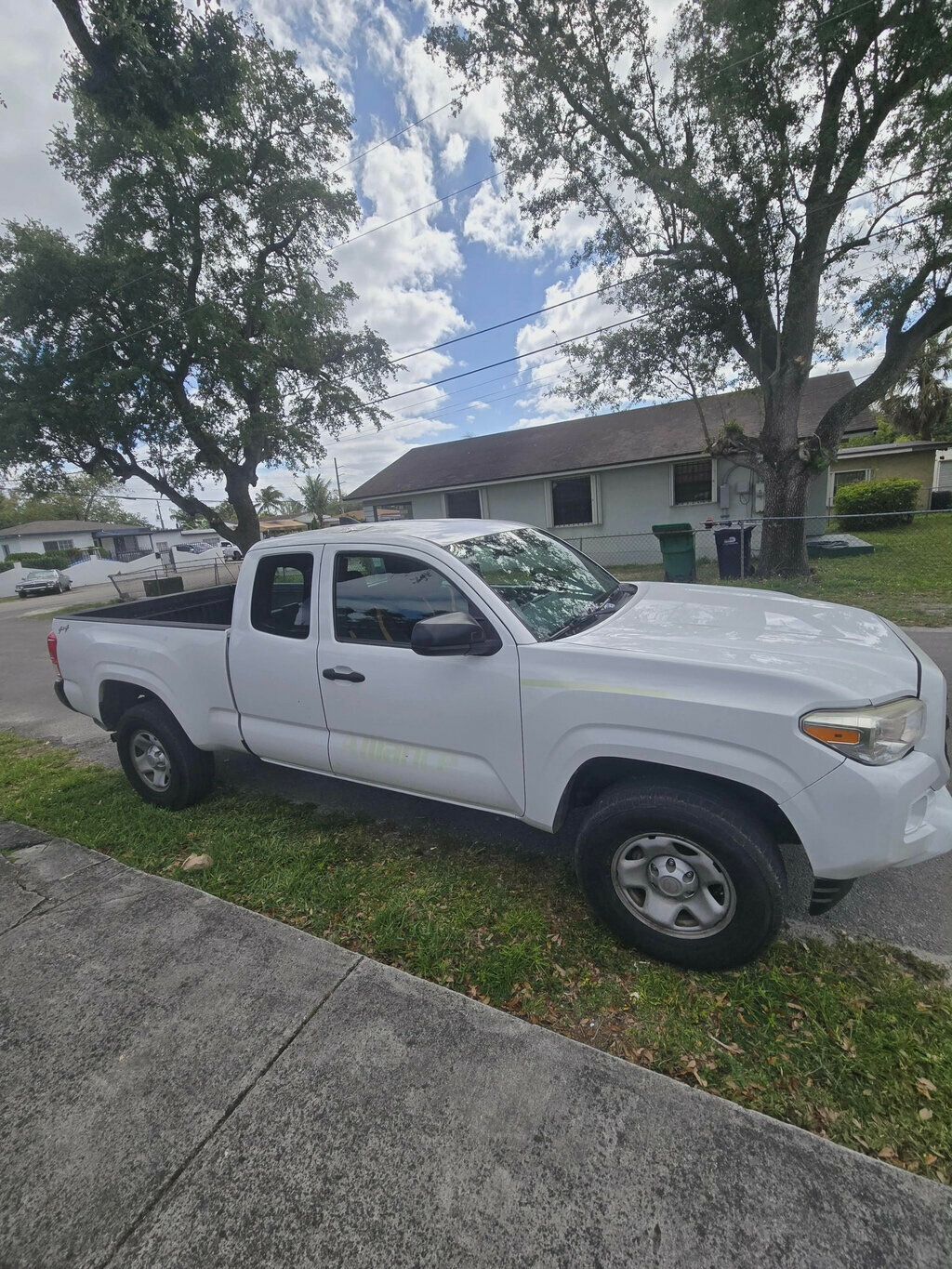 2017 Toyota Tacoma  - 23010801 - 10