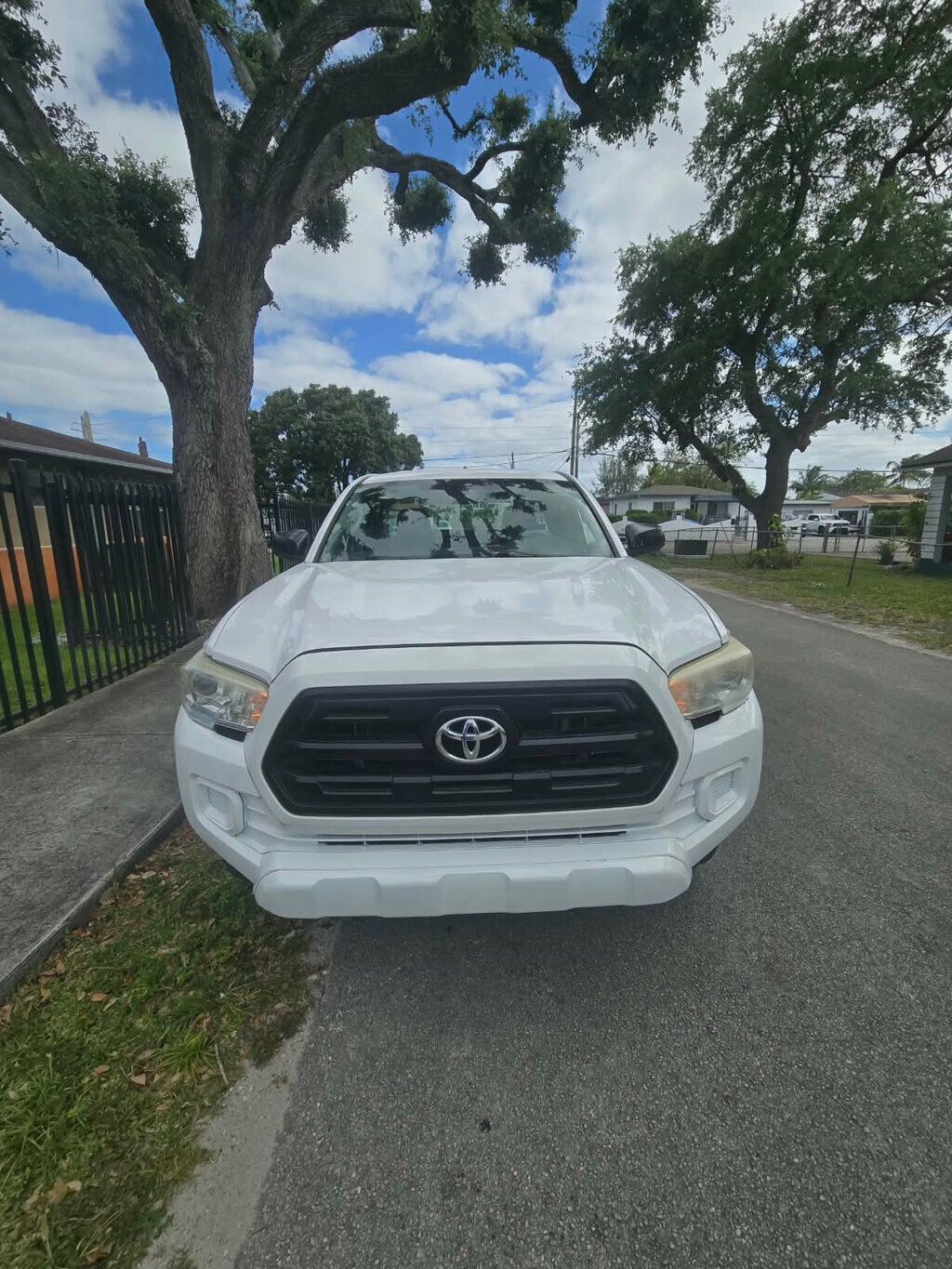 2017 Toyota Tacoma  - 23010801 - 21