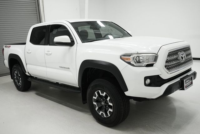 2017 Toyota Tacoma  - 22942880 - 1