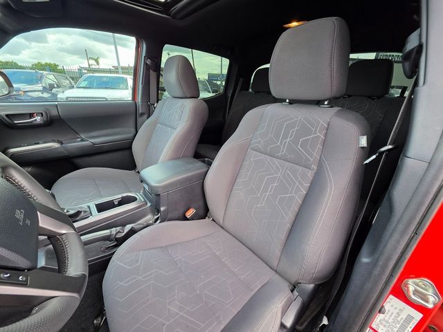 2017 Toyota Tacoma  - 22949033 - 14