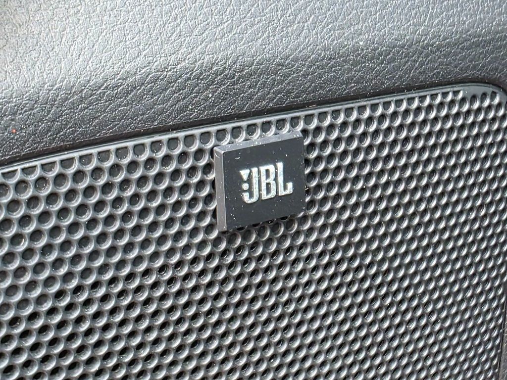 2017 Toyota Tacoma  - 22949033 - 21