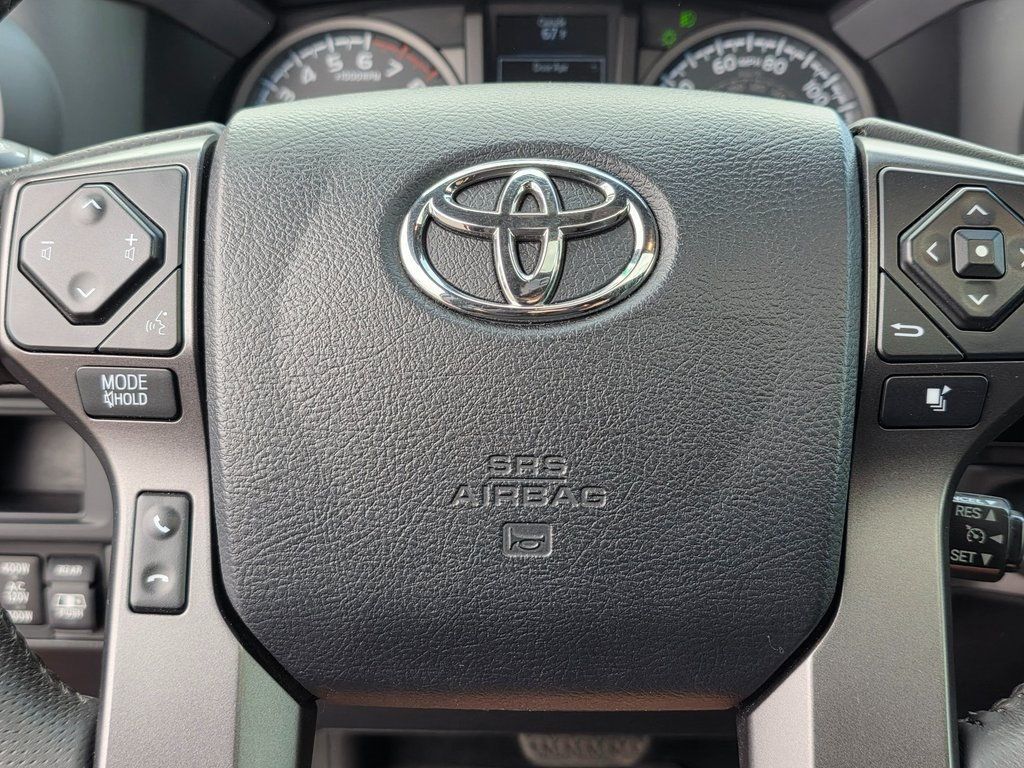 2017 Toyota Tacoma  - 22949033 - 24