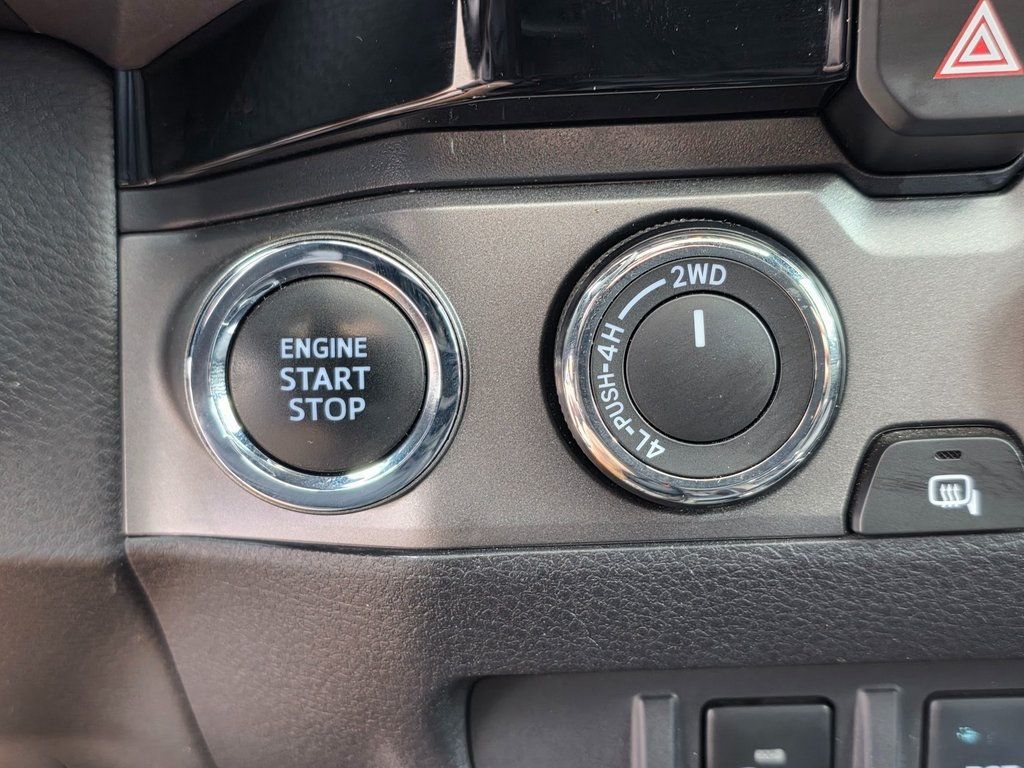 2017 Toyota Tacoma  - 22949033 - 30