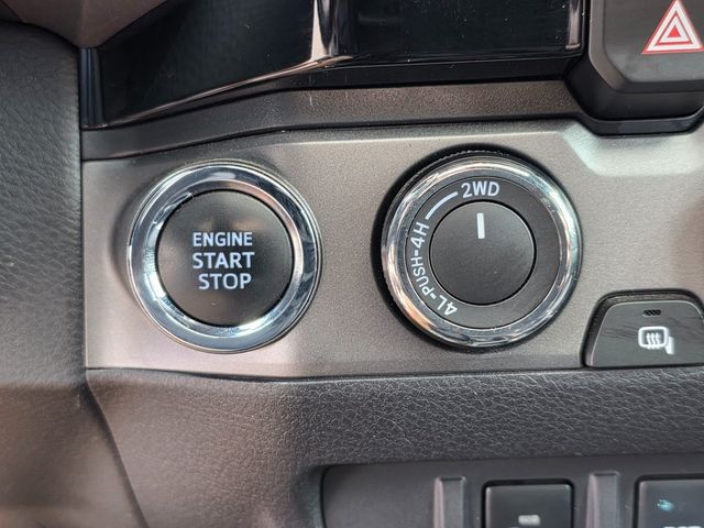 2017 Toyota Tacoma  - 22949033 - 30