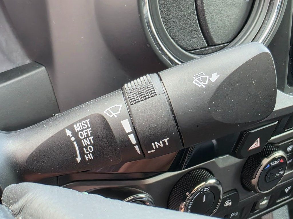 2017 Toyota Tacoma  - 22949033 - 37