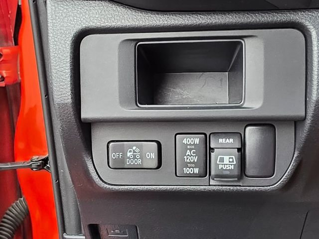 2017 Toyota Tacoma  - 22949033 - 39