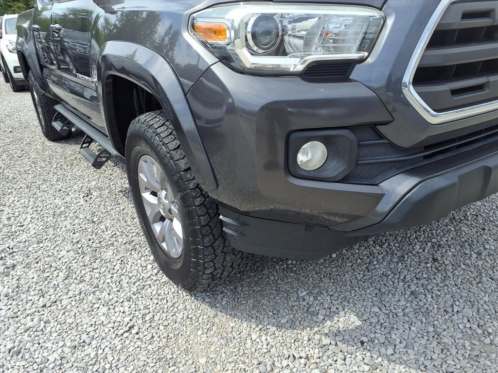 2017 Toyota Tacoma DOUBLE CAB - 22915940 - 21