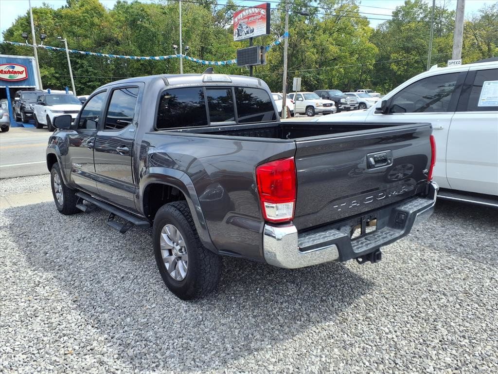 2017 Toyota Tacoma DOUBLE CAB - 22915940 - 2