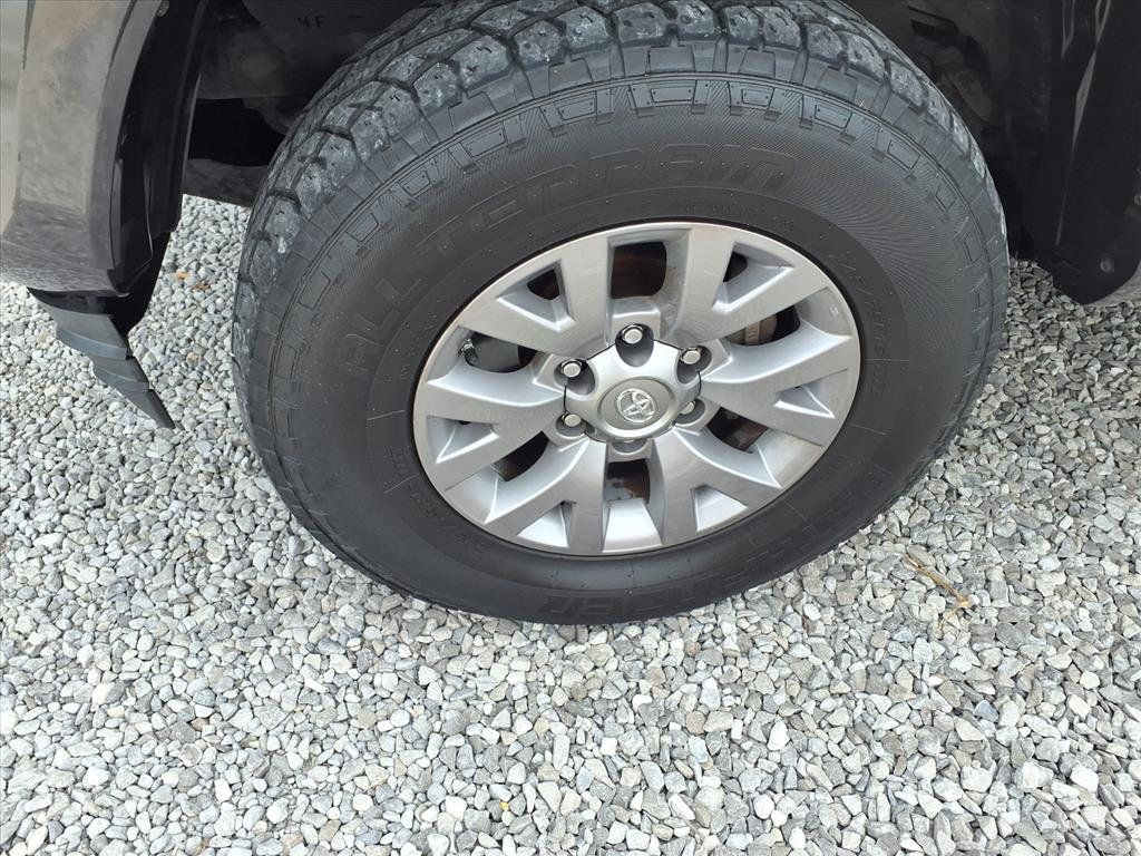 2017 Toyota Tacoma DOUBLE CAB - 22915940 - 4