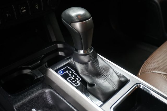 2017 Toyota Tacoma Limited Double Cab 5' Bed V6 4x4 Automatic - 23000289 - 20