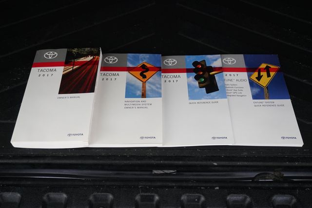 2017 Toyota Tacoma Limited Double Cab 5' Bed V6 4x4 Automatic - 23000289 - 24