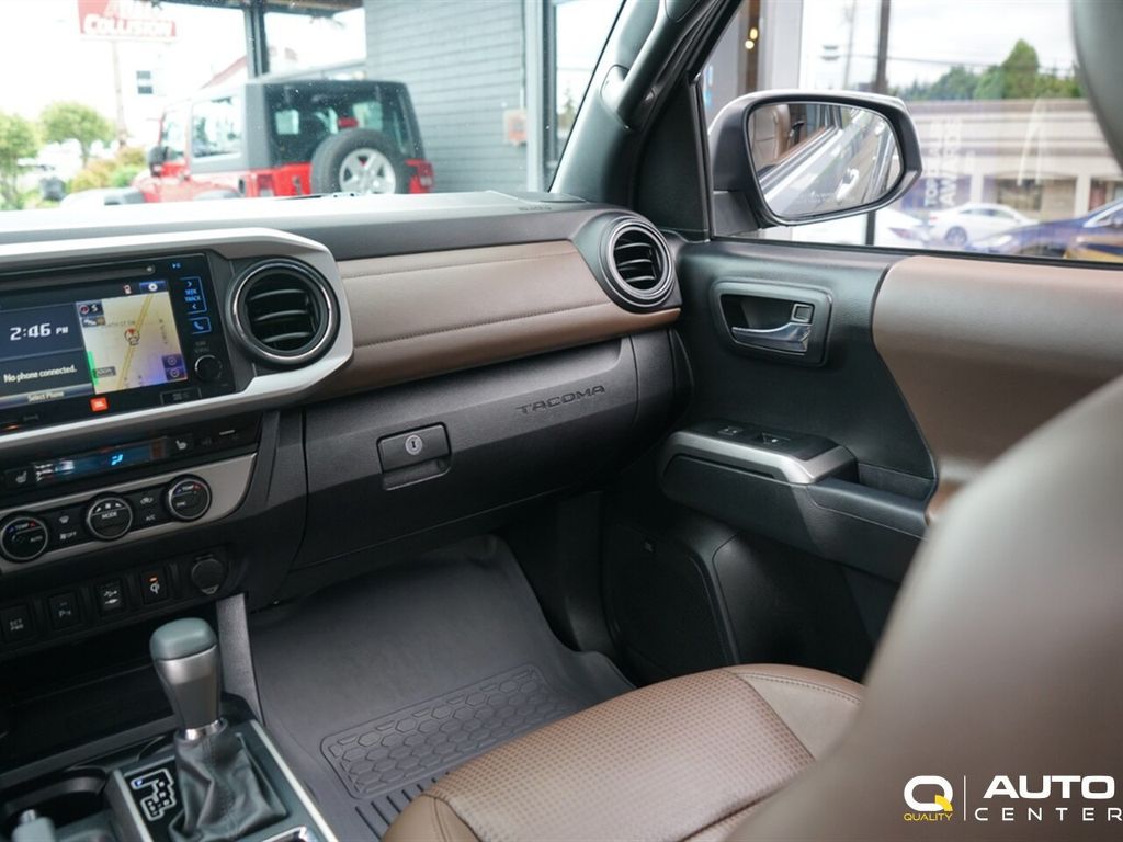 2017 Toyota Tacoma Limited Double Cab 5' Bed V6 4x4 Automatic - 23047305 - 24
