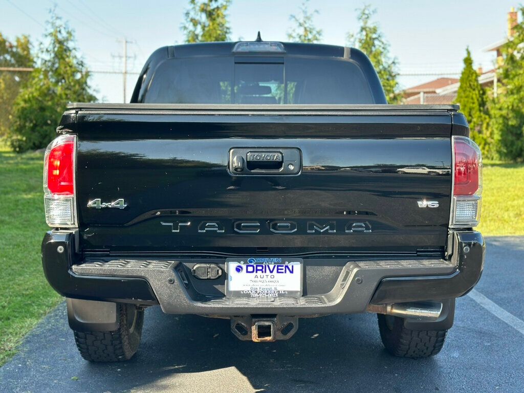 2017 Toyota Tacoma Limited Double Cab V6 4x4 photo 6