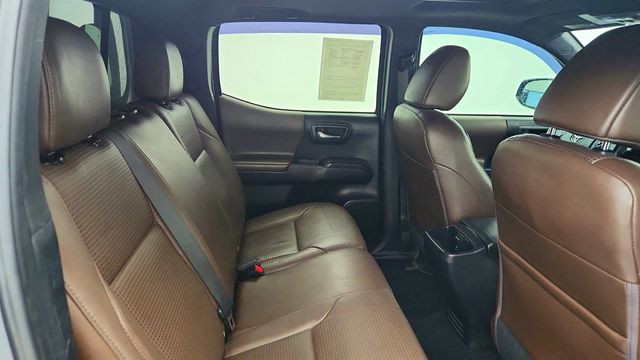 2017 Toyota Tacoma Limited Double Cab 5' Bed V6 4x4 Automatic w/ Towing Pkg - 22997090 - 19