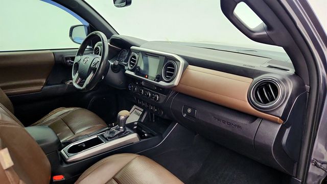 2017 Toyota Tacoma Limited Double Cab 5' Bed V6 4x4 Automatic w/ Towing Pkg - 22997090 - 21