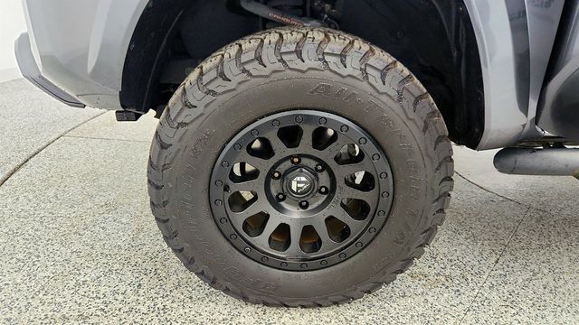 2017 Toyota Tacoma Limited Double Cab 5' Bed V6 4x4 Automatic w/ Towing Pkg - 22997090 - 8