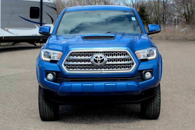 2017 Toyota Tacoma ONE OWNER 4X4 TRD SPORT DOUBLE CAB 6FT LONG BOX W/ NAVIGATION - 23002388 - 3