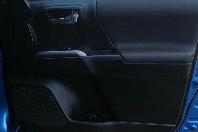 2017 Toyota Tacoma ONE OWNER 4X4 TRD SPORT DOUBLE CAB 6FT LONG BOX W/ NAVIGATION - 23002388 - 5