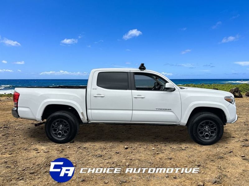 2017 Toyota Tacoma SR5 Double Cab V6 photo 5