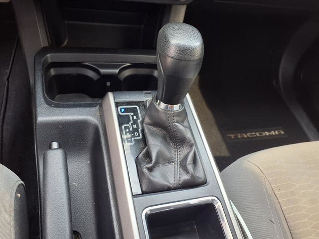 2017 Toyota Tacoma SR5 Double Cab 5' Bed V6 4x2 Automatic - 22915940 - 13
