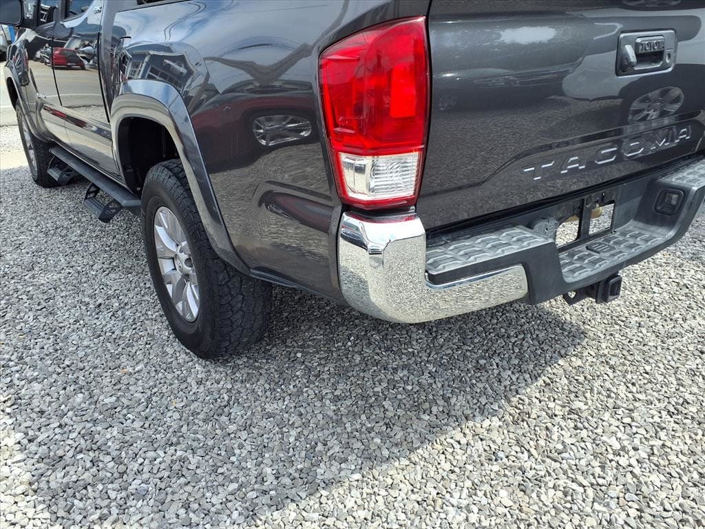 2017 Toyota Tacoma SR5 Double Cab 5' Bed V6 4x2 Automatic - 22915940 - 18
