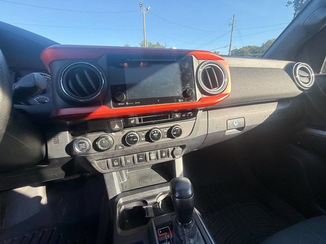 2017 Toyota Tacoma SR Double Cab 5' Bed V6 4x4 Automatic - 23028469 - 22
