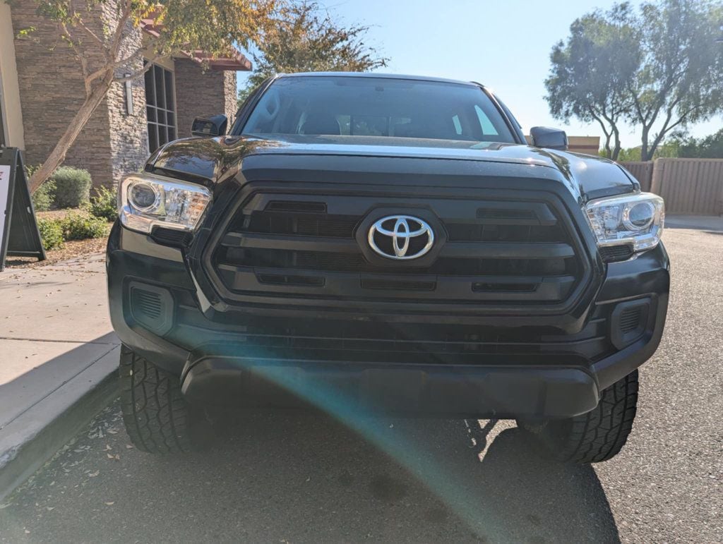 2017 Toyota Tacoma Super Clean!  - 22701153 - 1