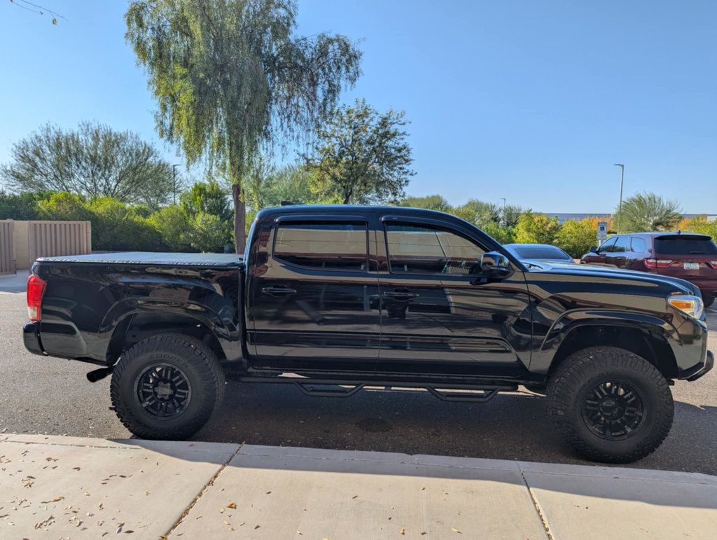 2017 Toyota Tacoma Super Clean!  - 22701153 - 3