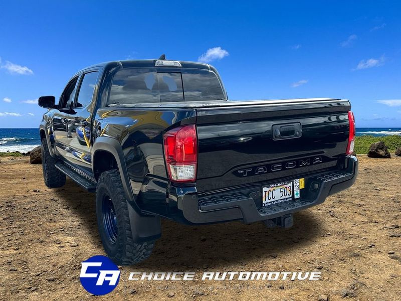2017 Toyota Tacoma TRD Off-Road - 23030818 - 4