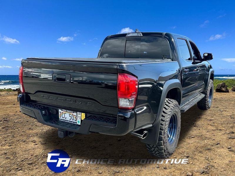 2017 Toyota Tacoma TRD Off-Road - 23030818 - 6