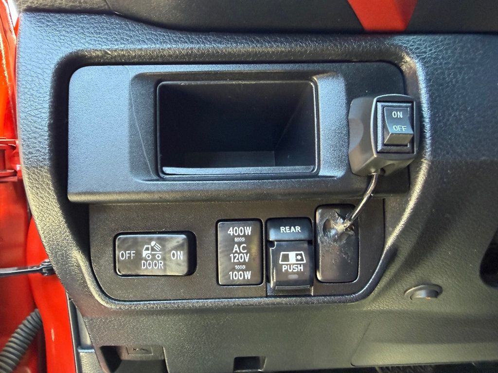 2017 Toyota Tacoma TRD Off Road Double Cab 5' Bed V6 4x2 Automatic - 23000737 - 14