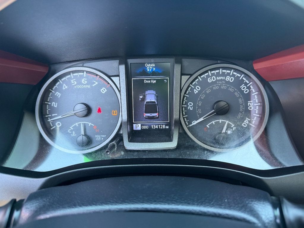 2017 Toyota Tacoma TRD Off Road Double Cab 5' Bed V6 4x2 Automatic - 23000737 - 17