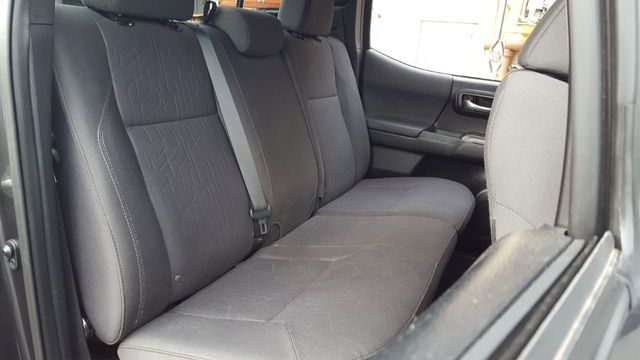 2017 Toyota Tacoma TRD Off Road Double Cab 5' Bed V6 4x4 - 18448715 - 11