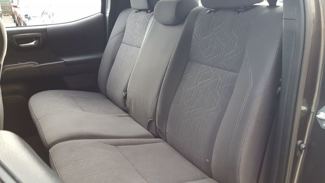 2017 Toyota Tacoma TRD Off Road Double Cab 5' Bed V6 4x4 - 18448715 - 12