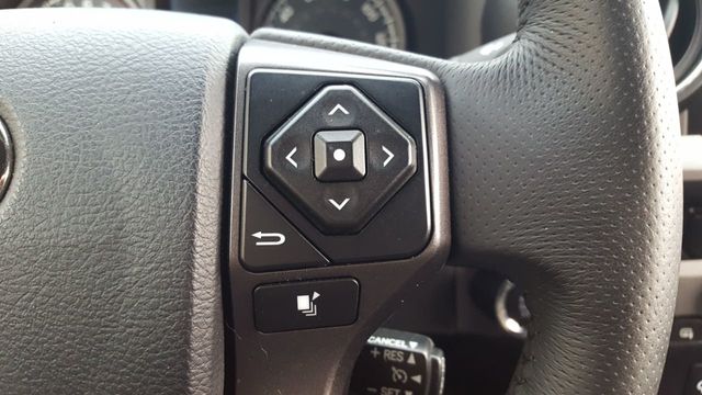 2017 Toyota Tacoma TRD Off Road Double Cab 5' Bed V6 4x4 - 18448715 - 19